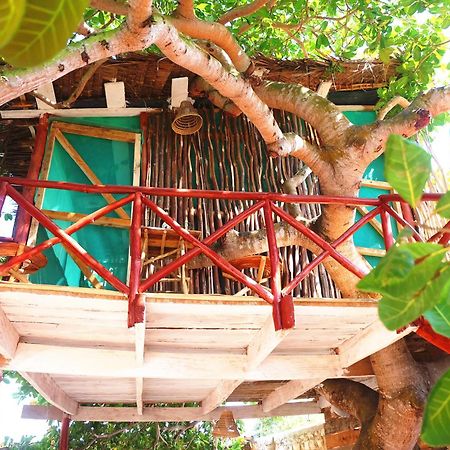 Diani Hostel Диани-Бич Экстерьер фото