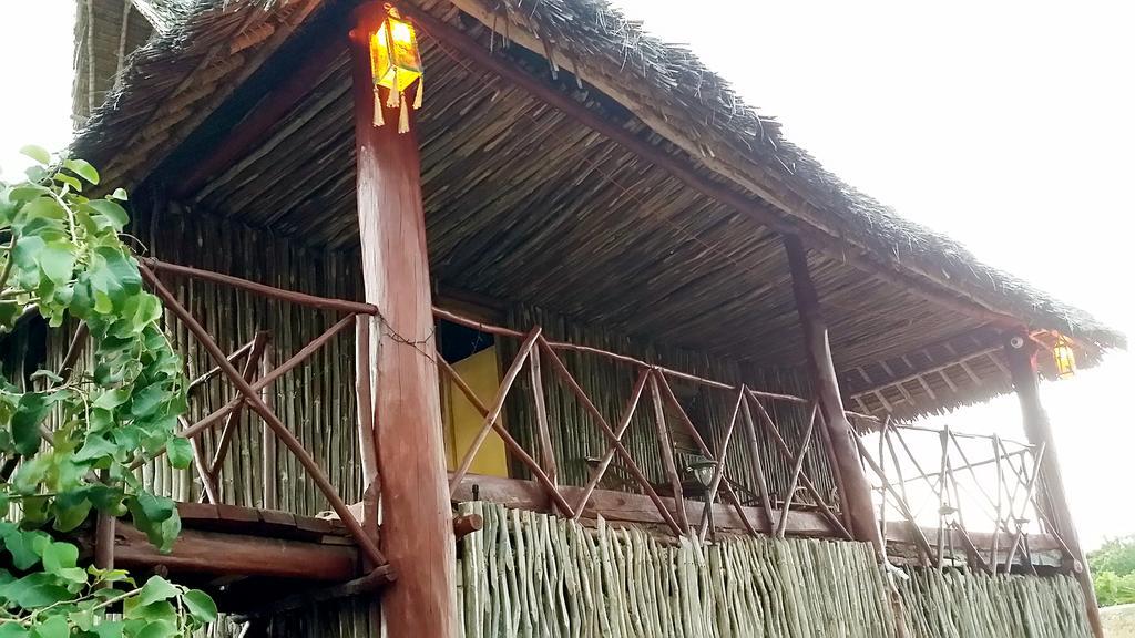 Diani Hostel Диани-Бич Экстерьер фото