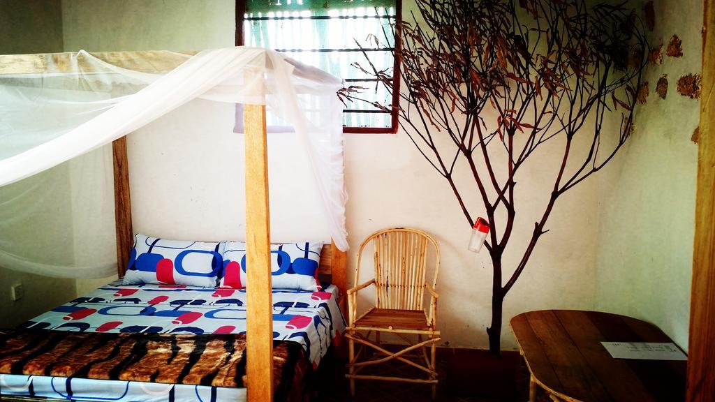 Diani Hostel Диани-Бич Экстерьер фото