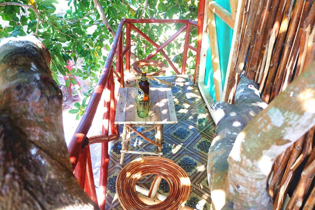 Diani Hostel Диани-Бич Экстерьер фото