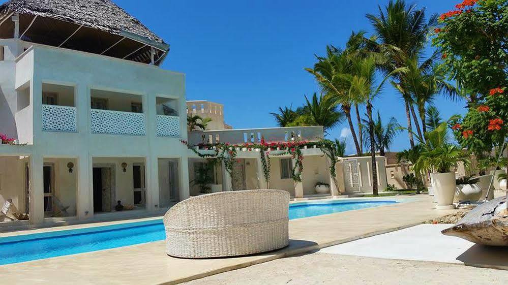Diani Hostel Диани-Бич Экстерьер фото